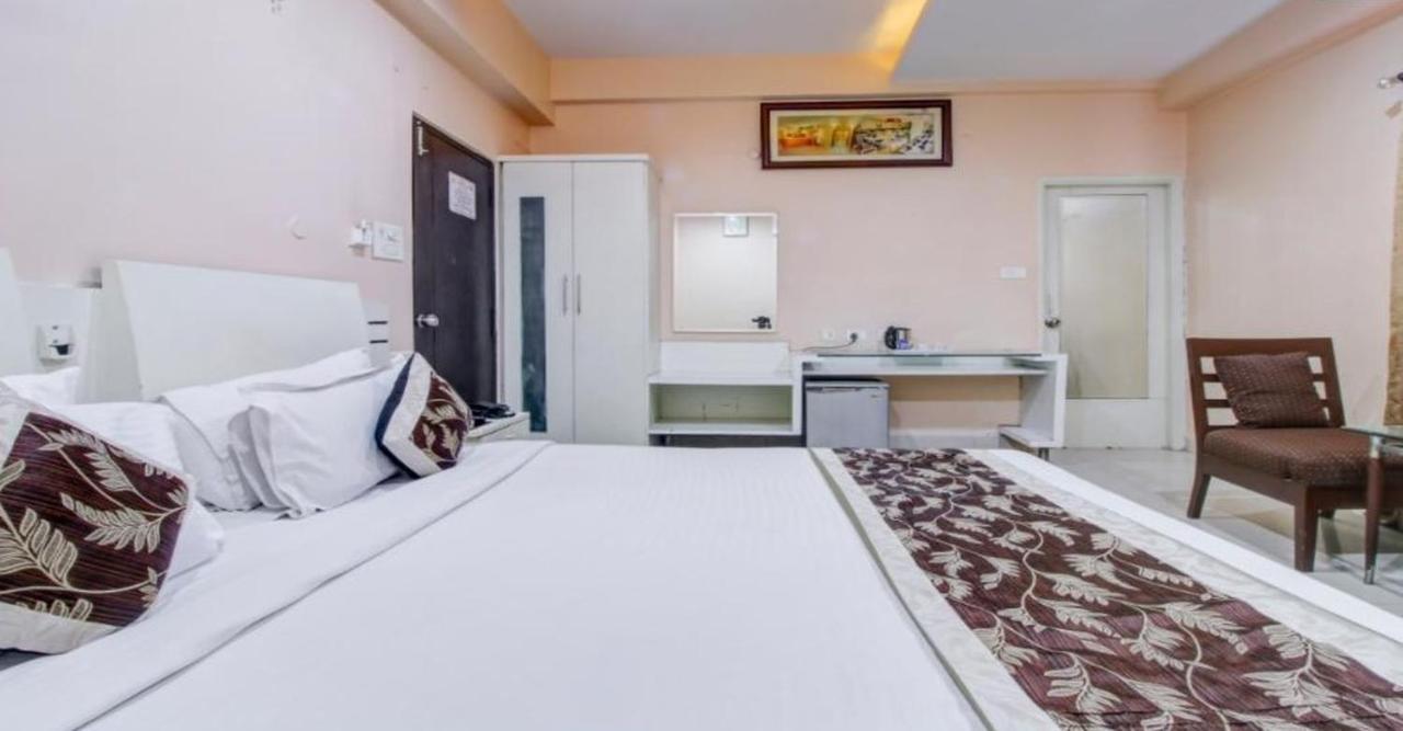 Fabexpress Tourist Plaza Haydarabad Dış mekan fotoğraf